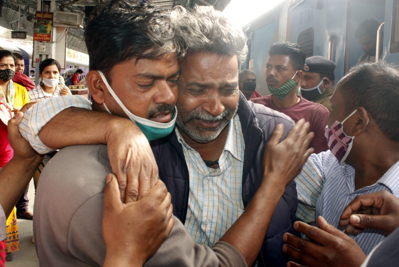 uttarakhand news: shatabdi express train coach caught fire in dehradun people crying after reach doon station