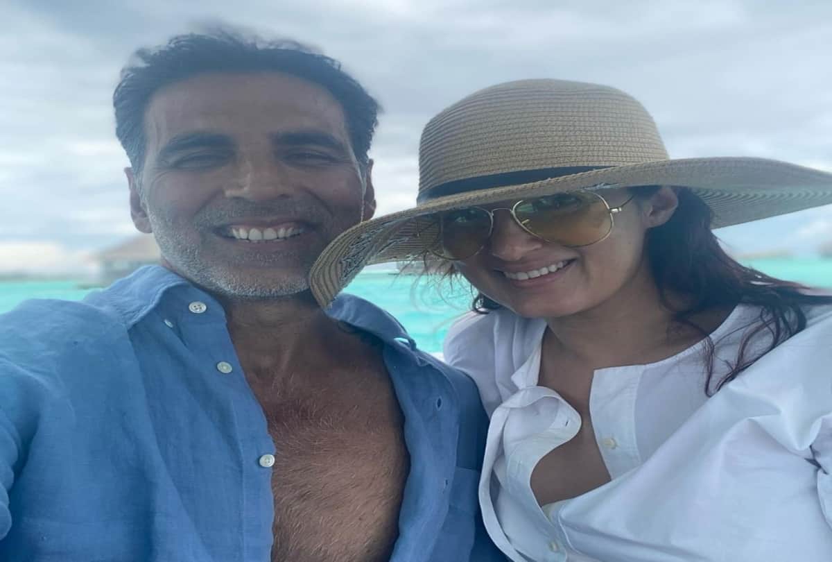 twinkle Khanna shared photo with husband akshay kumar on instagram revealed how to fewer divorce
