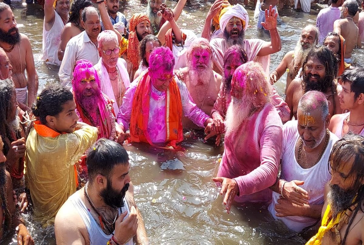 saints and devotees take holy bath in yamuna on last shahi snan in mathura
