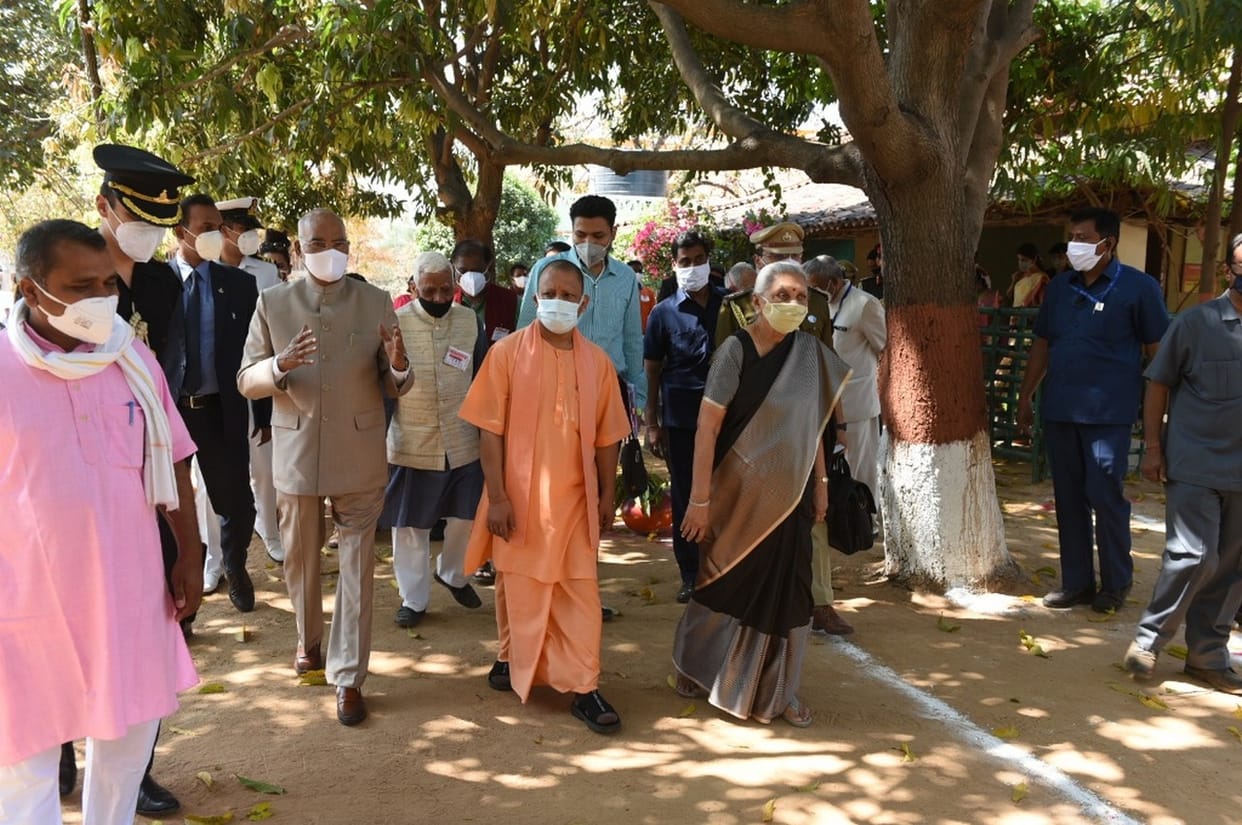 President emphasizes on rural development in Sonbhadra