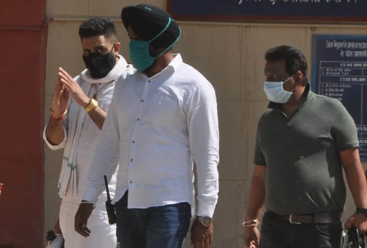 actor abhishek bachchan film Dasvi shoot in central jail agra