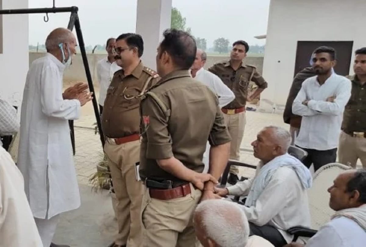 theft in Ashok Chakra honoured army personnel home located in Jevar