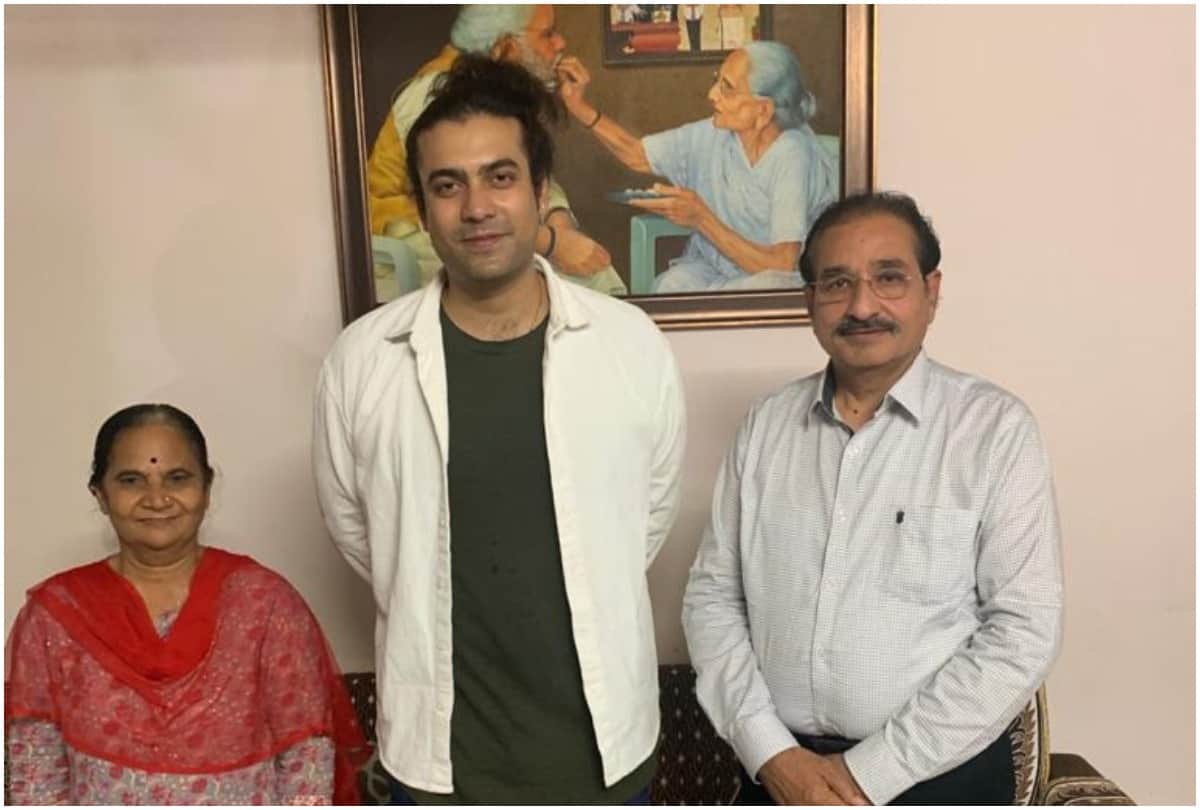 Singer Jubin Nautiyal Met PM Modi Mother Hiraben Said Now I Understand Why He Is So Humble