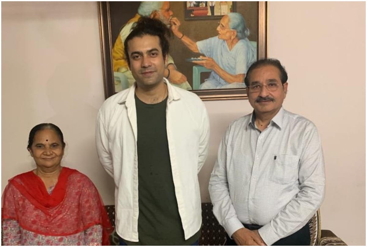 Singer Jubin Nautiyal Met PM Modi Mother Hiraben Said Now I Understand Why He Is So Humble
