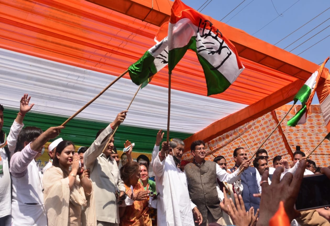 uttarakhand news: congress protest against tirath singh rawat government in srinagar, indira hridayesh fell ill