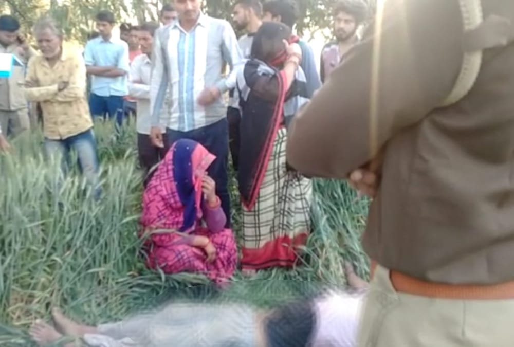 A dead body found in a field in Raebareli.