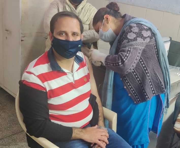 focus on vaccination and corona sampling in Hisar