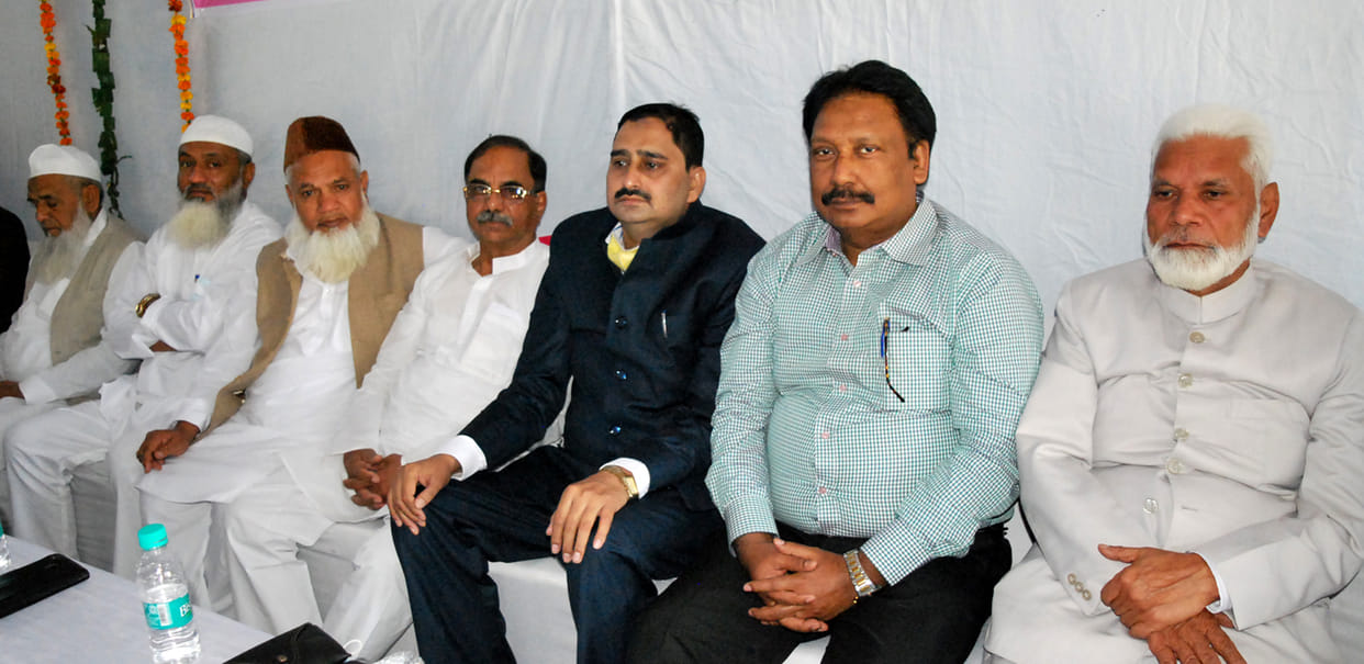 Emphasis placed on communal unity