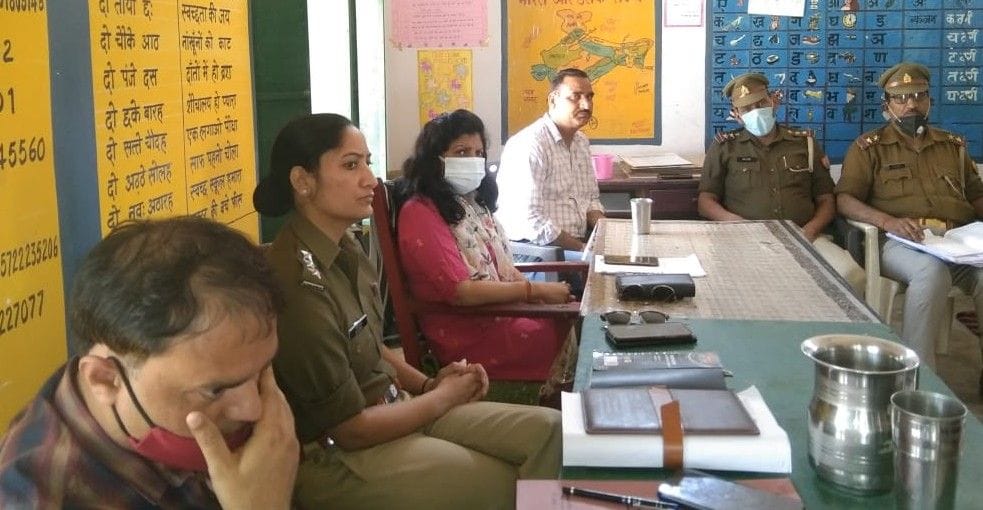 Hathras: villagers learn how to maintain peace in panchayat elections