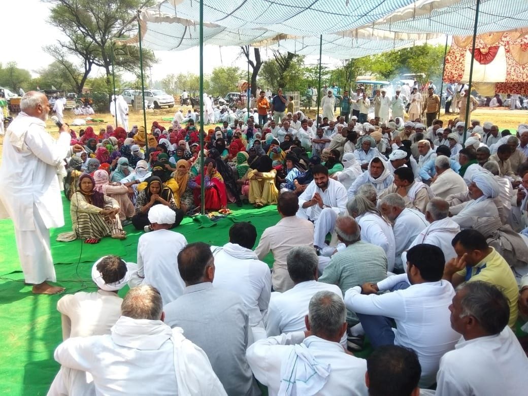 JJP and BJP leaders arrive at the Gurukul festival to show black flags
