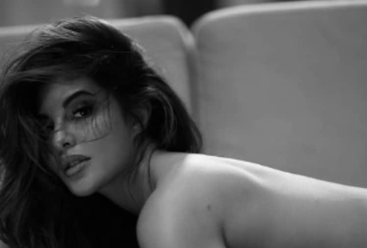 Jacqueline Fernandez shares topless photo on social media account