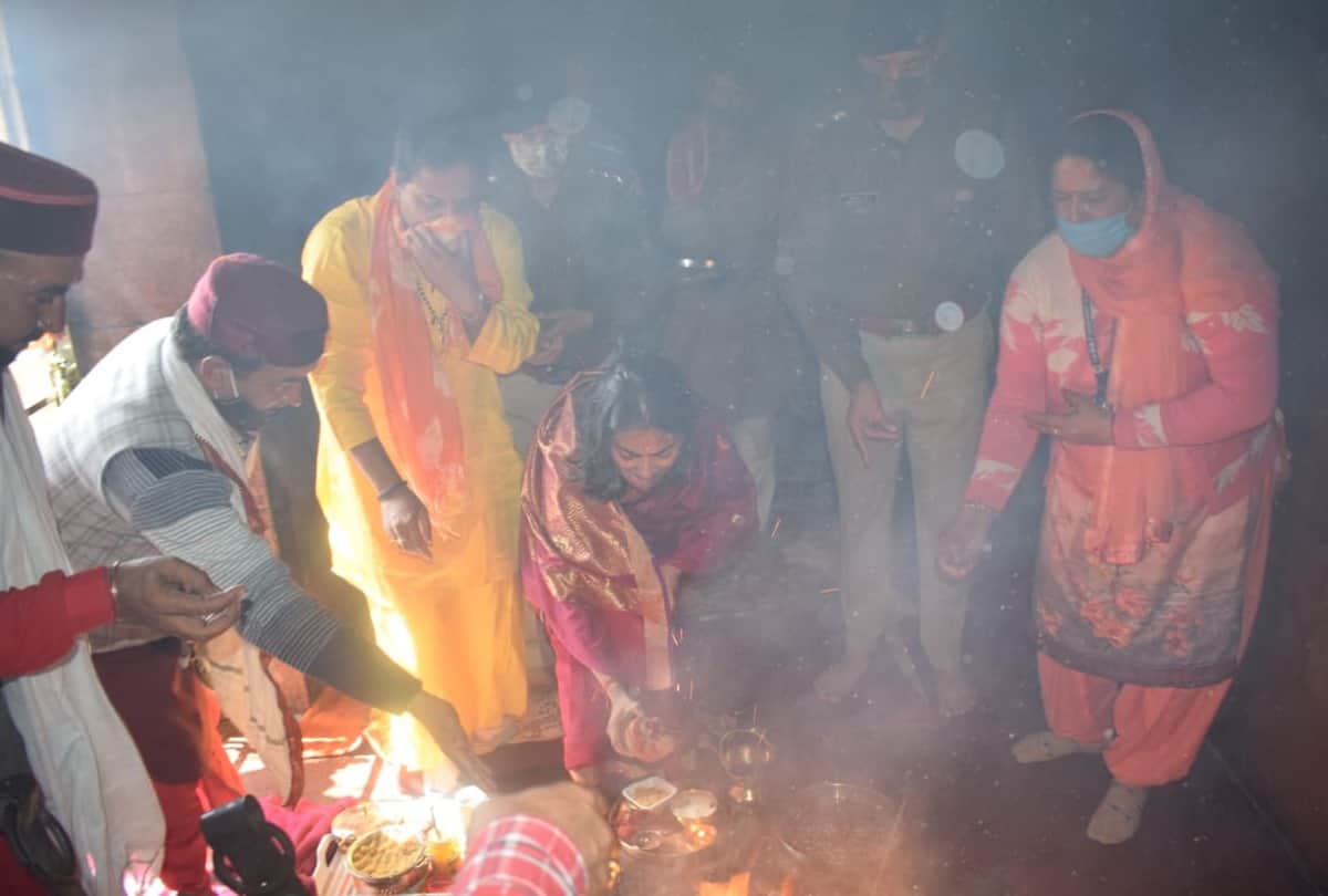 Chaitra fair started in baba balak nath temple Deothsidh Hamirpur Himachal Pradesh