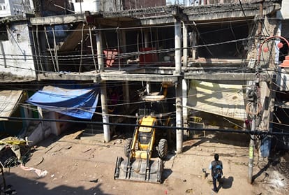 PDA demolishes shopping complex built on Waqf property