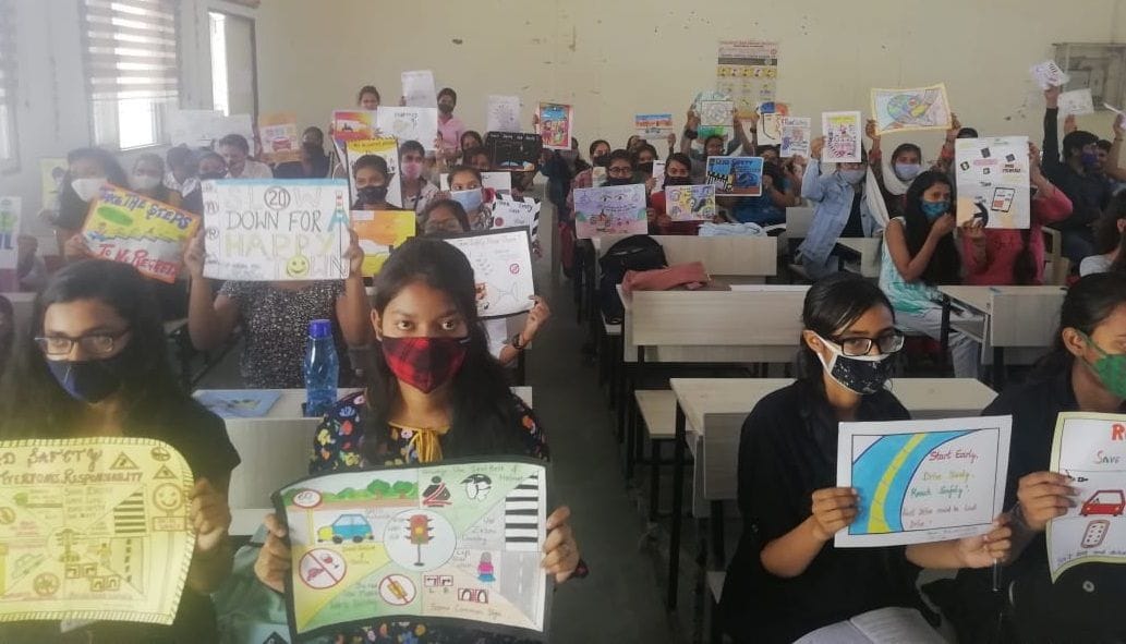 Naman first in road safety quiz in gurugram