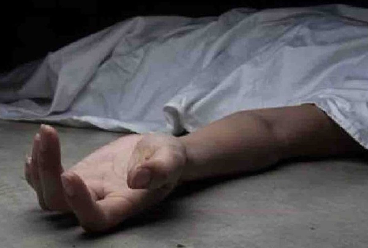 Dead body of a missing woman found on the highway