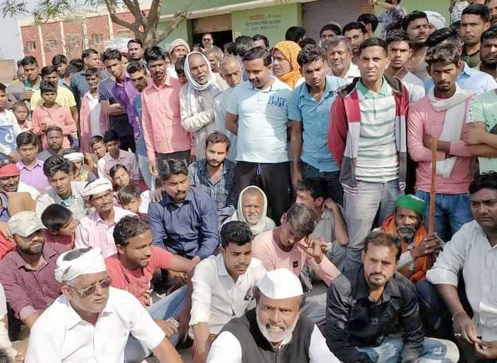 Villagers reduced traffic by five