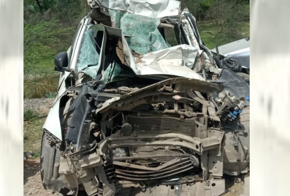 Two died in an accident in Raebareli on lucknow sultanpur road.