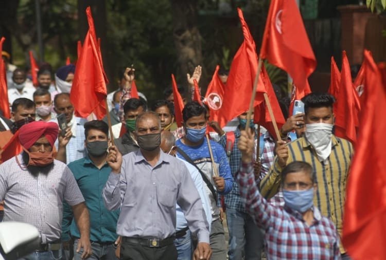 Power workers protested in chandigarh