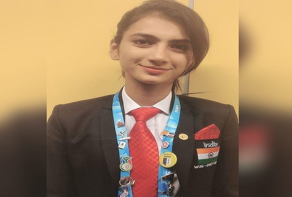 jyotika datta of himachal selected for world Fencing in team india