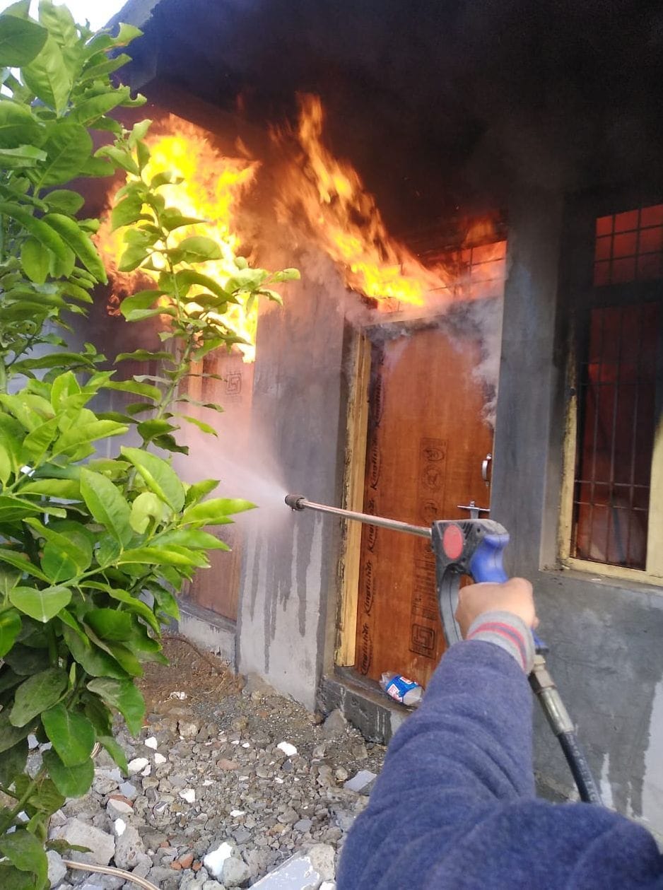Tent house worth of goods worth lakhs of rupees due to fire