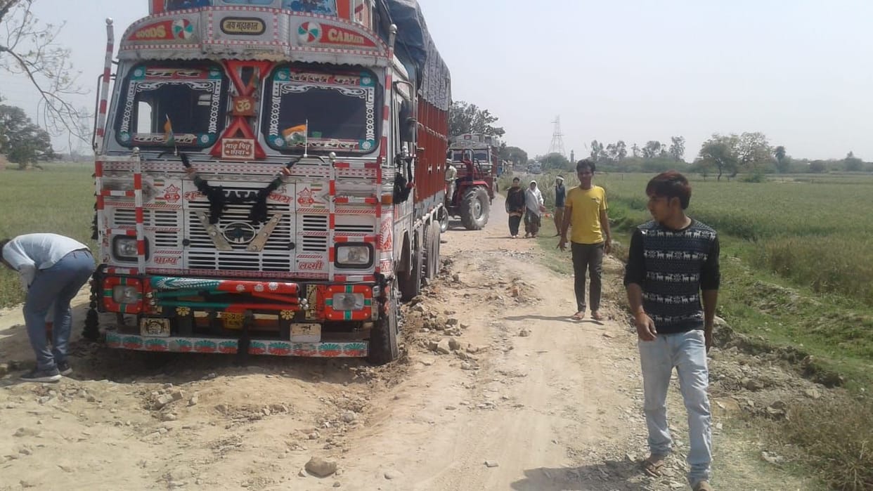 5 km zam due to truck