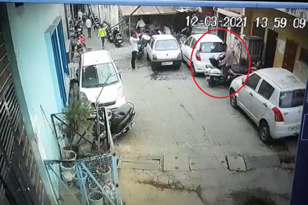 Uttar Pradesh News: Women's undergarments stolen in Meerut and see pictures