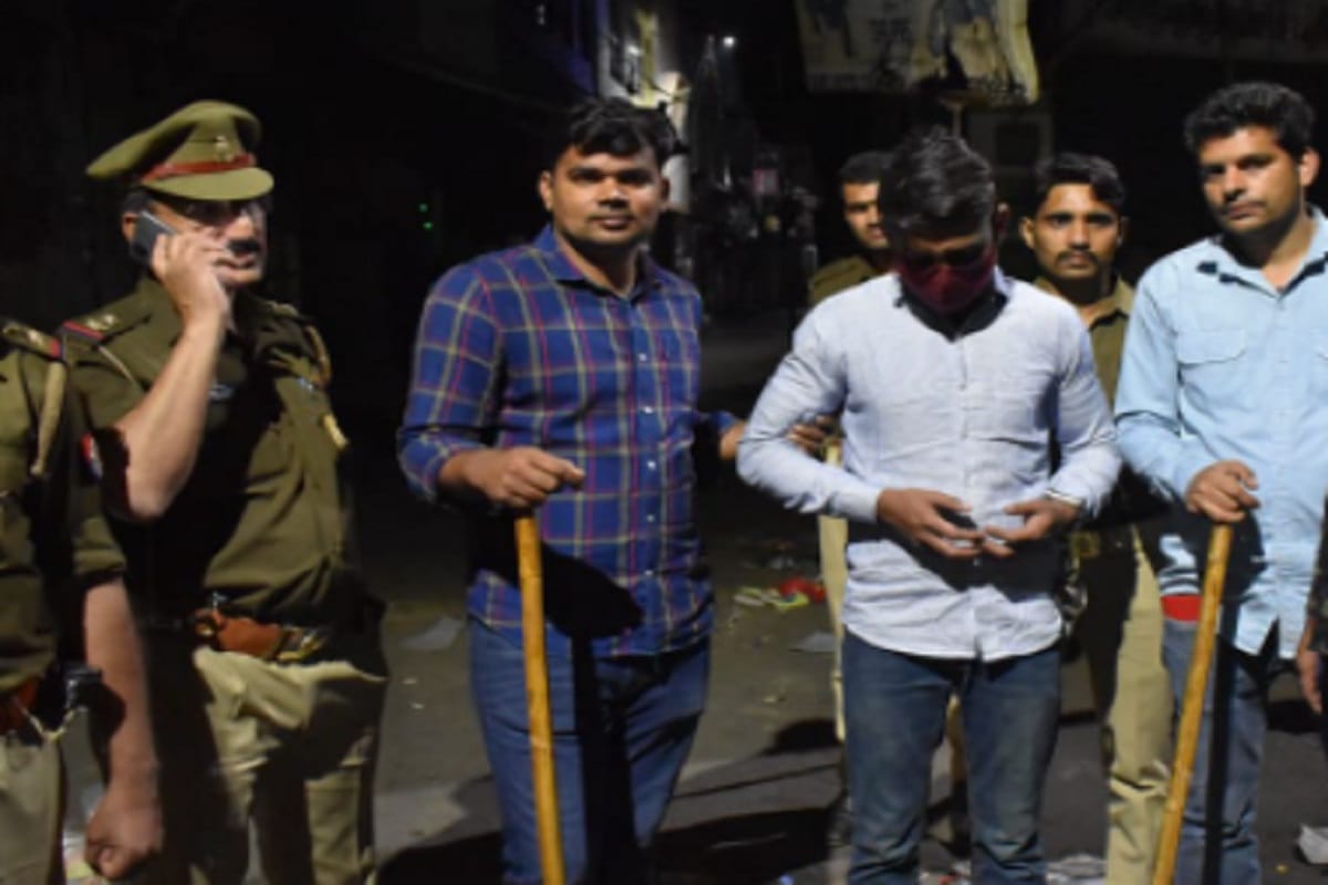 Uttar Pradesh News: Women's undergarments stolen in Meerut and see pictures