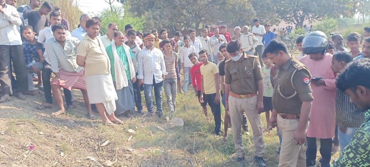 Three dead body found in mirzapur all shot dead one criminal from Bihar