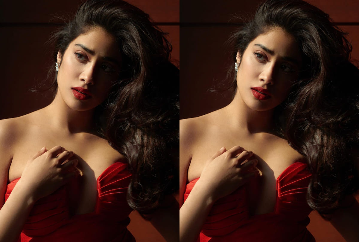 Fan asks Janhvi Kapoor for kiss, actress response is unmissable