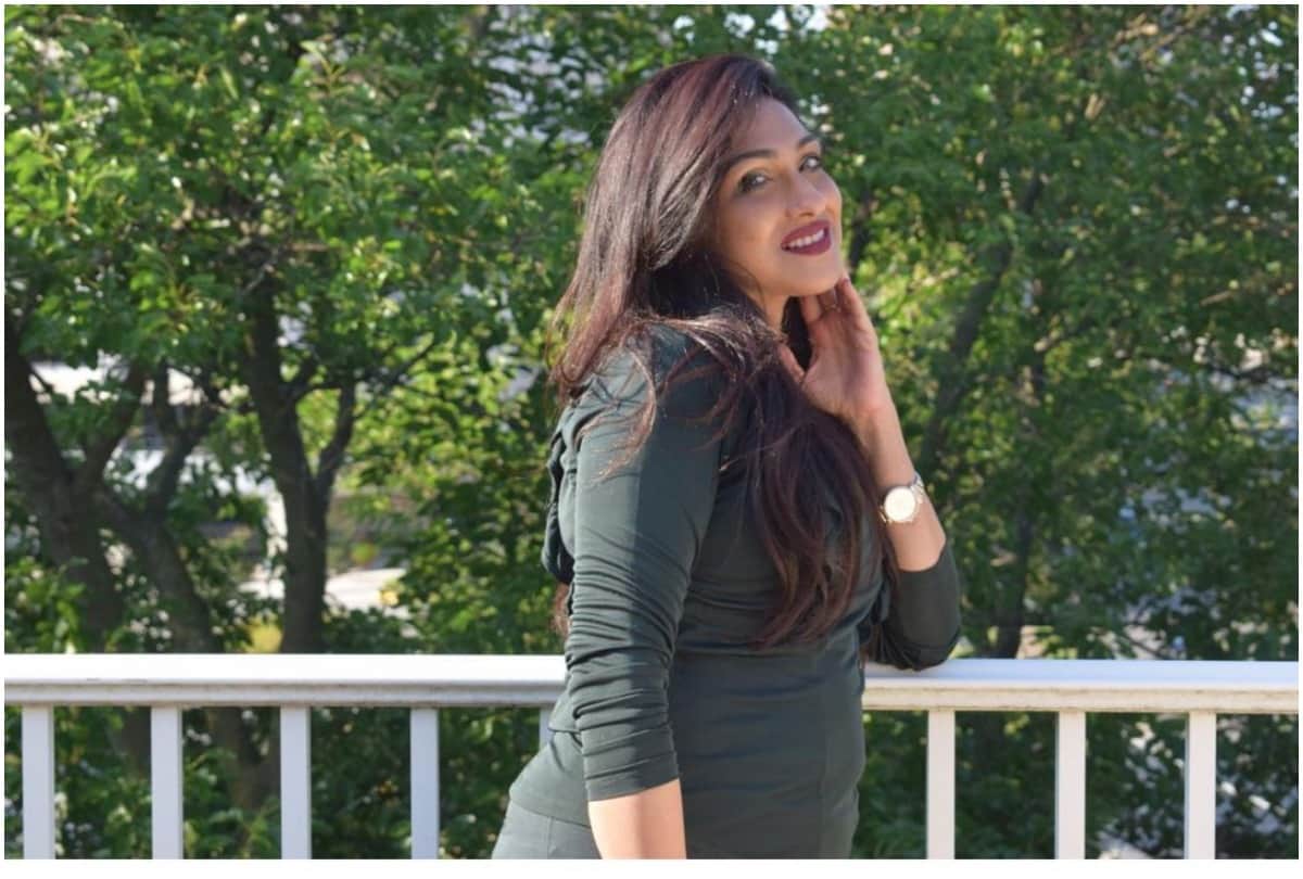 Actress Rituparna Sengupta Tests Positive For Covid 19, Under Isolation In Singapore