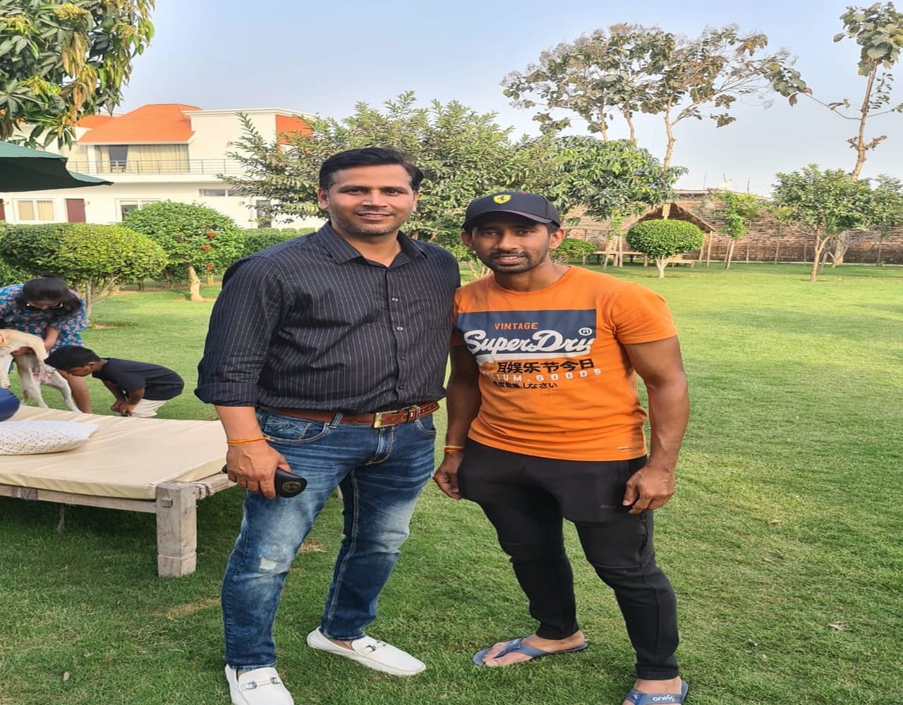 Wriddhiman Saha worshipped in Baba Vishwanath temple