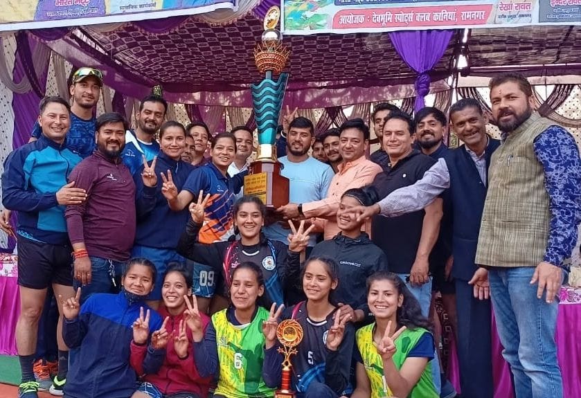 Almora's team became champion after defeating Chamoli