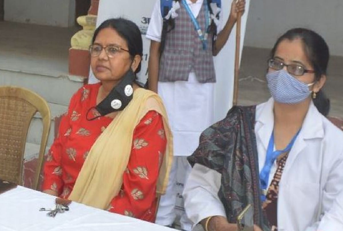 CO Archana Singh Gave Self Defense Tips To Girls In Women Empowerment Workshop