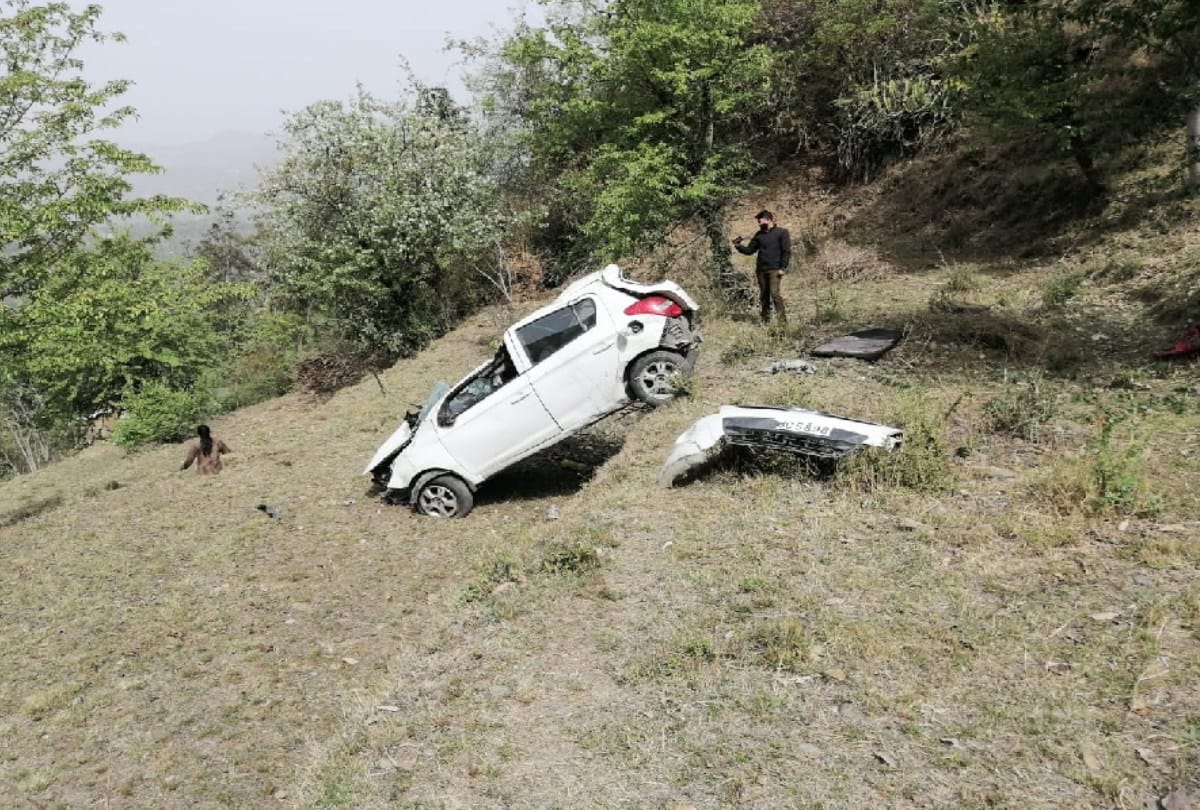 dehradun news: car accident in mussoorie, one died, three injured