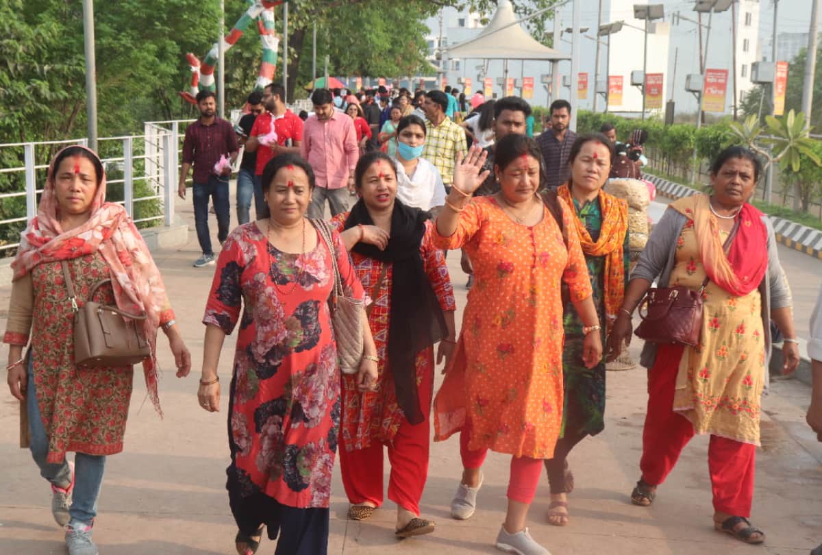 people forgot corona guidelines in gorakhpur