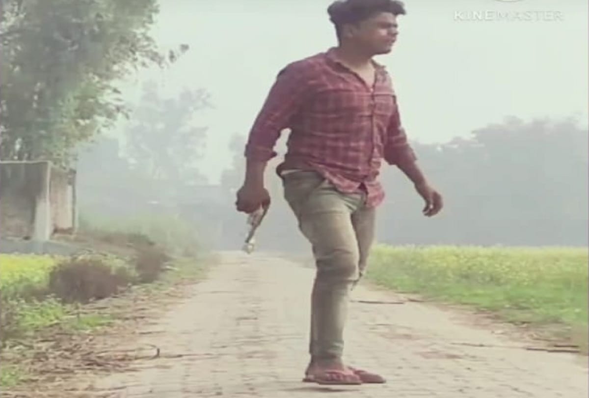Photo viral of young man waving arms on social media in Deoria