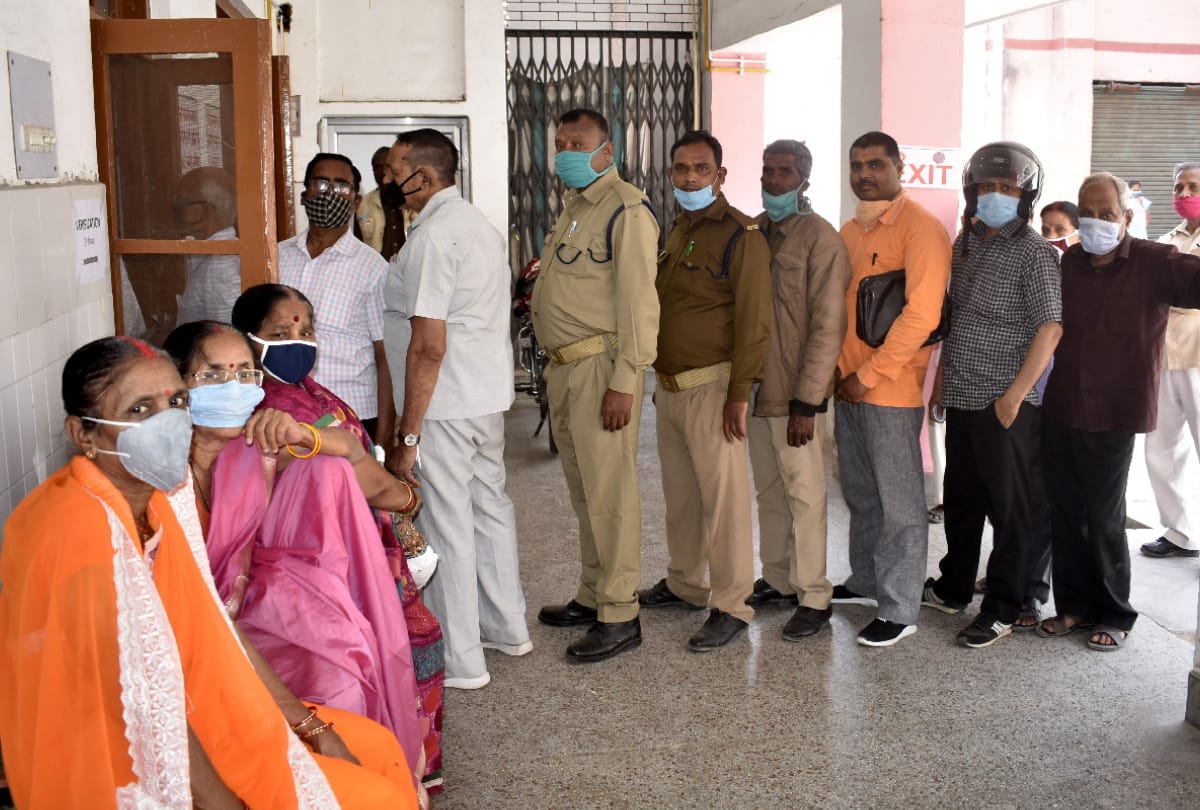 Covid Vaccination in Gorakhpur District