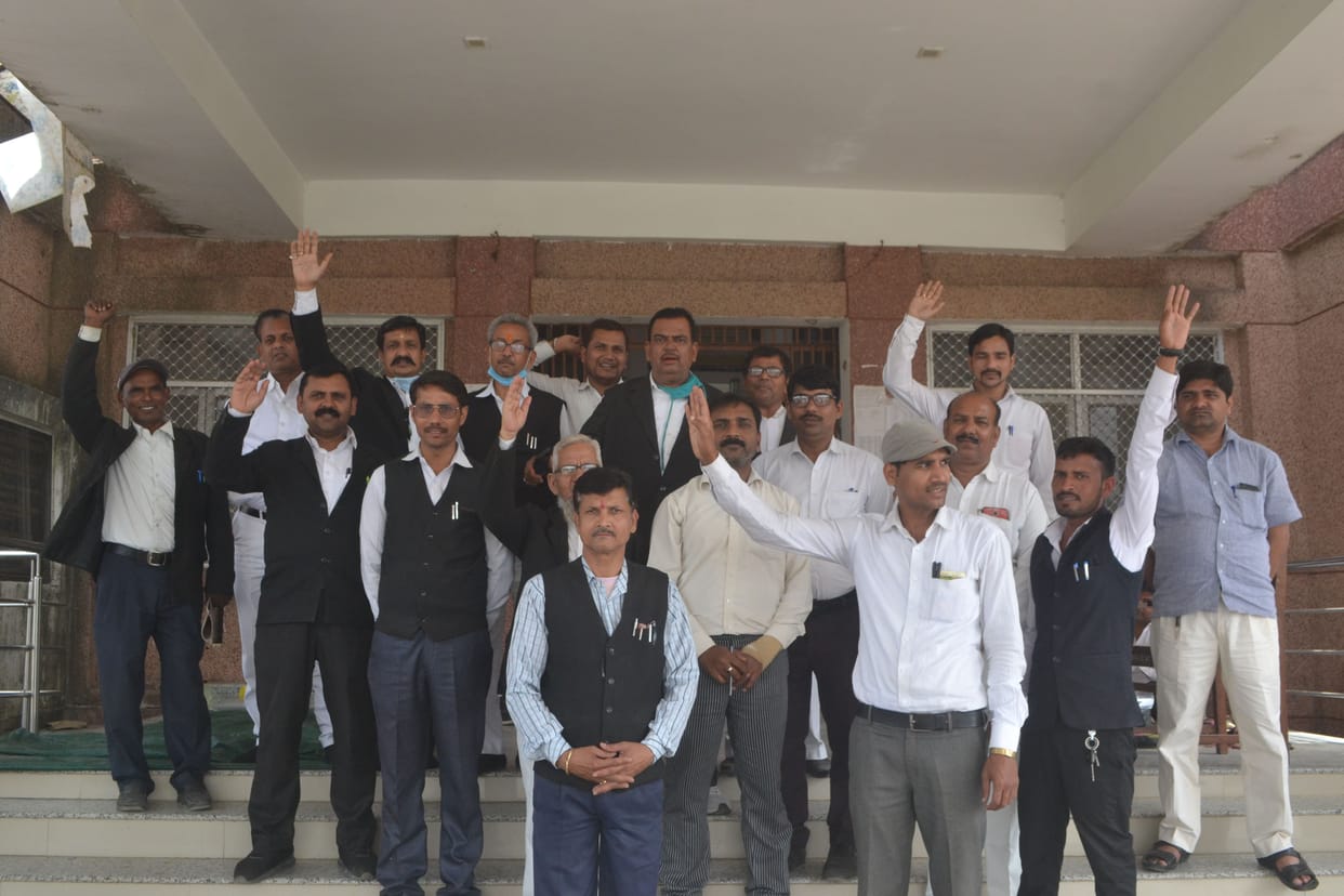 advocate protest in diwani court