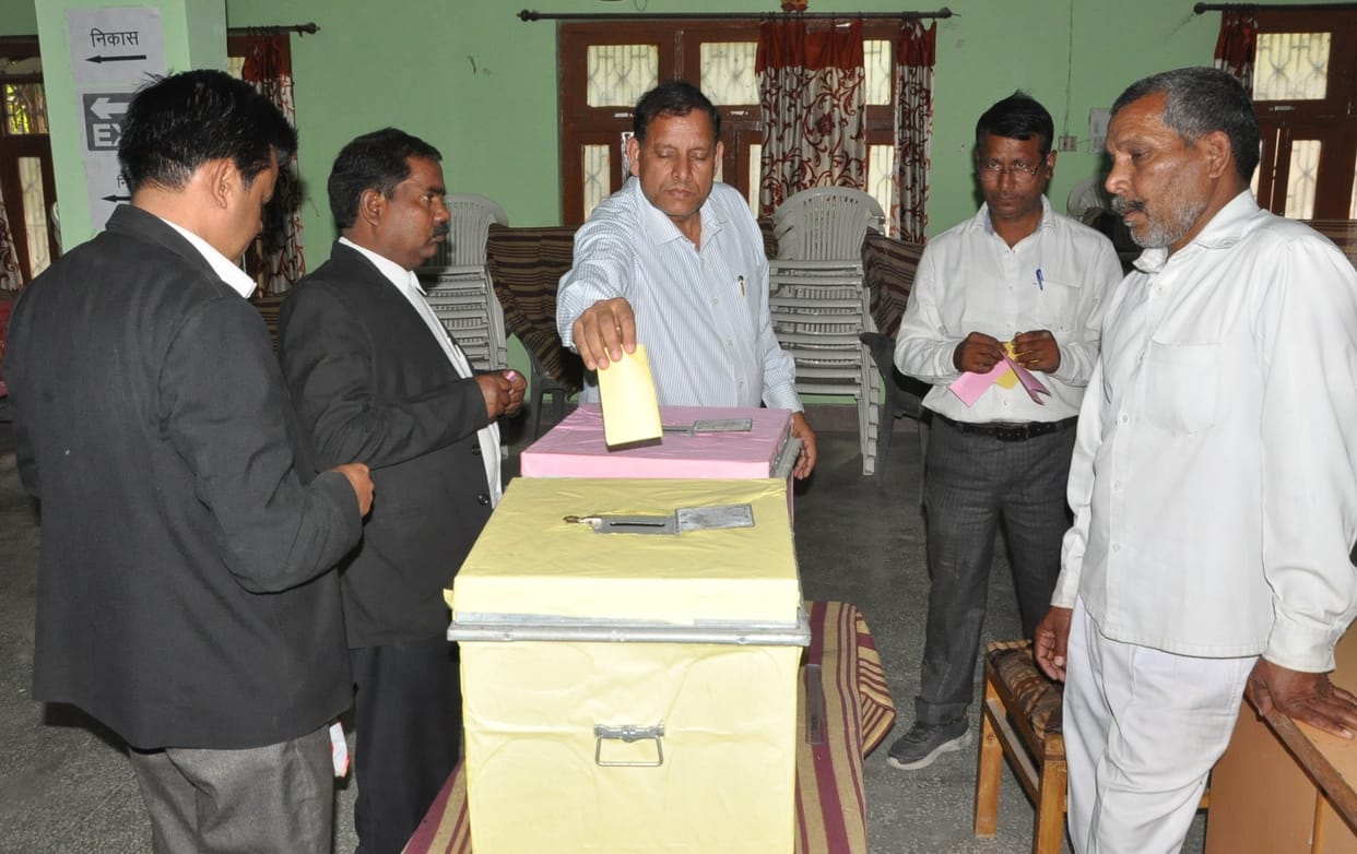 Election of new executive held under tight security