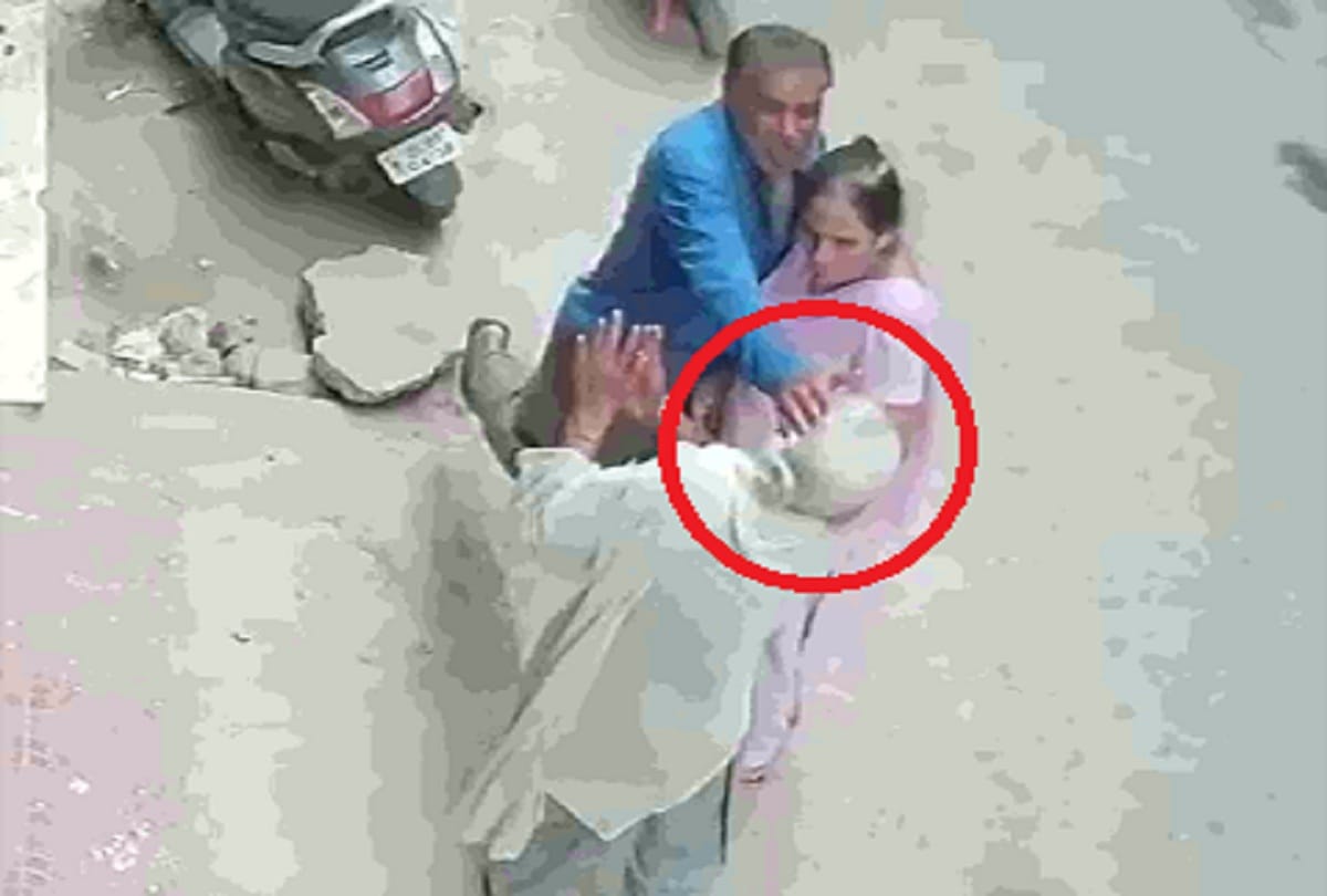 delhi man killed his mother elderly woman dies after son slaps her in delhi Video viral