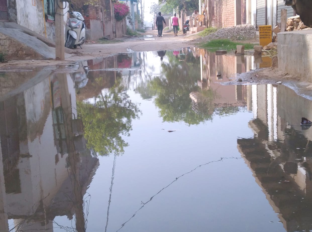 Drinking water and sewer problems in front of two lakh population as they are