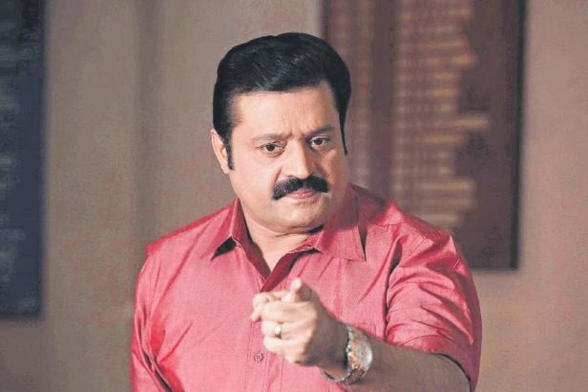 Malayalam Actor Suresh Gopi Placed Hand On Female Journalist Shoulder ...