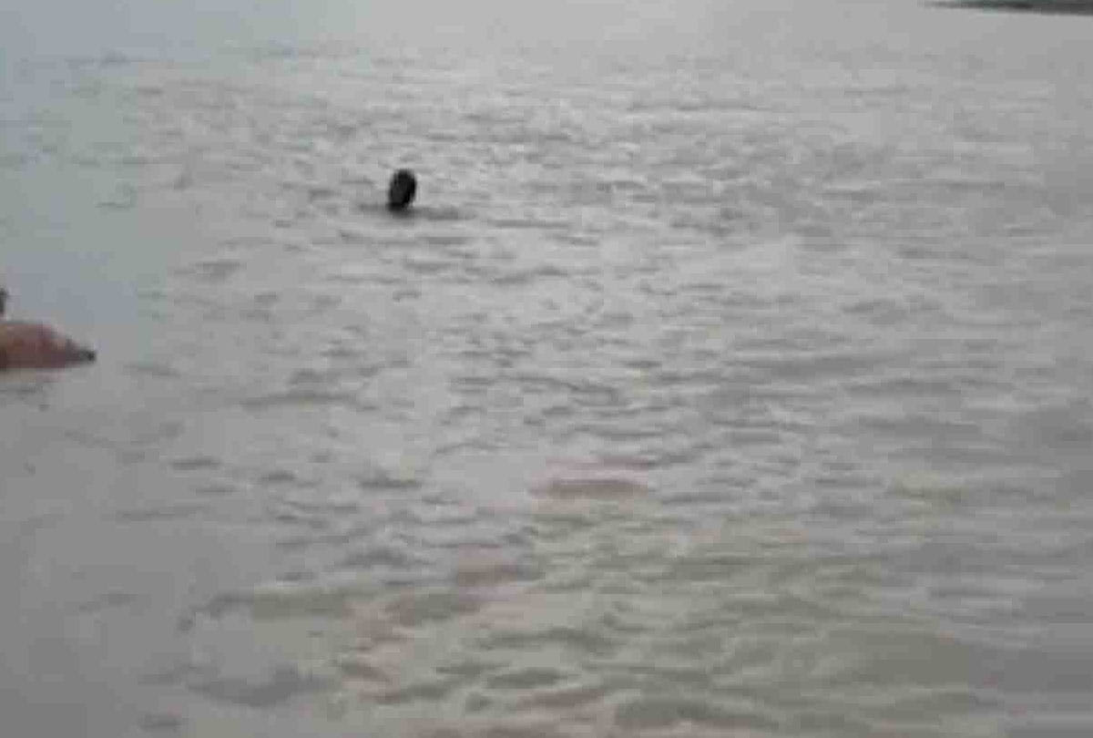 girl died due to drowning in Yamuna in banda