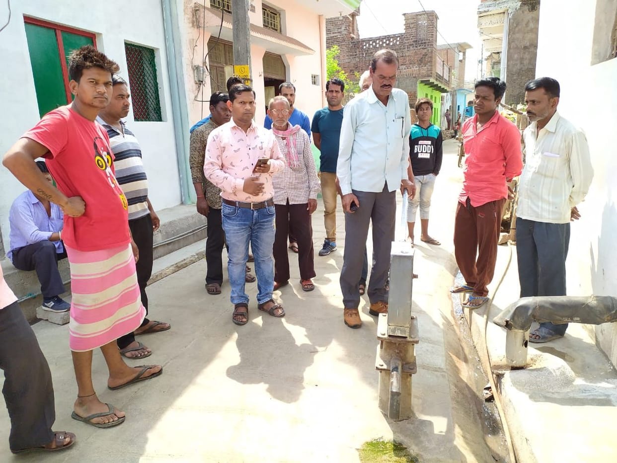 pipe line choke in nahru nager, water crisis