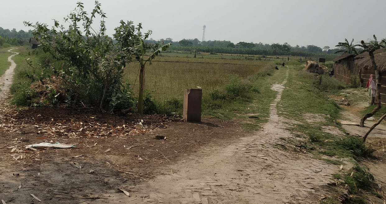 People of Bihar occupy one thousand acres of land in UP
