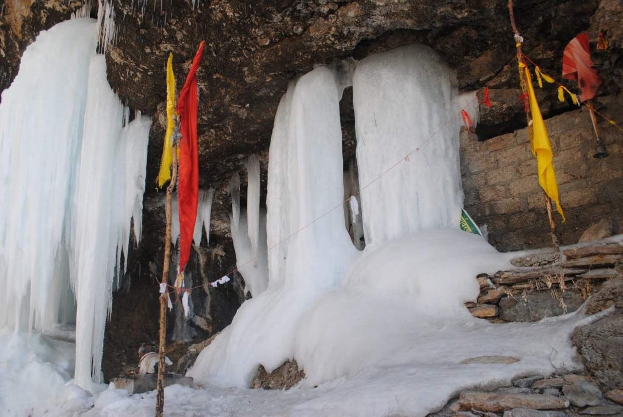 Devotees reach to visit Baba Barfani