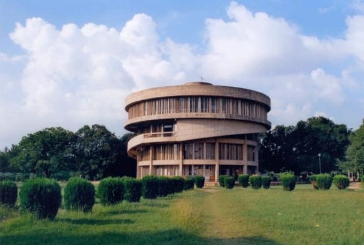 Panjab University promote 40 thousand students during corona period, students still waiting for marksheet