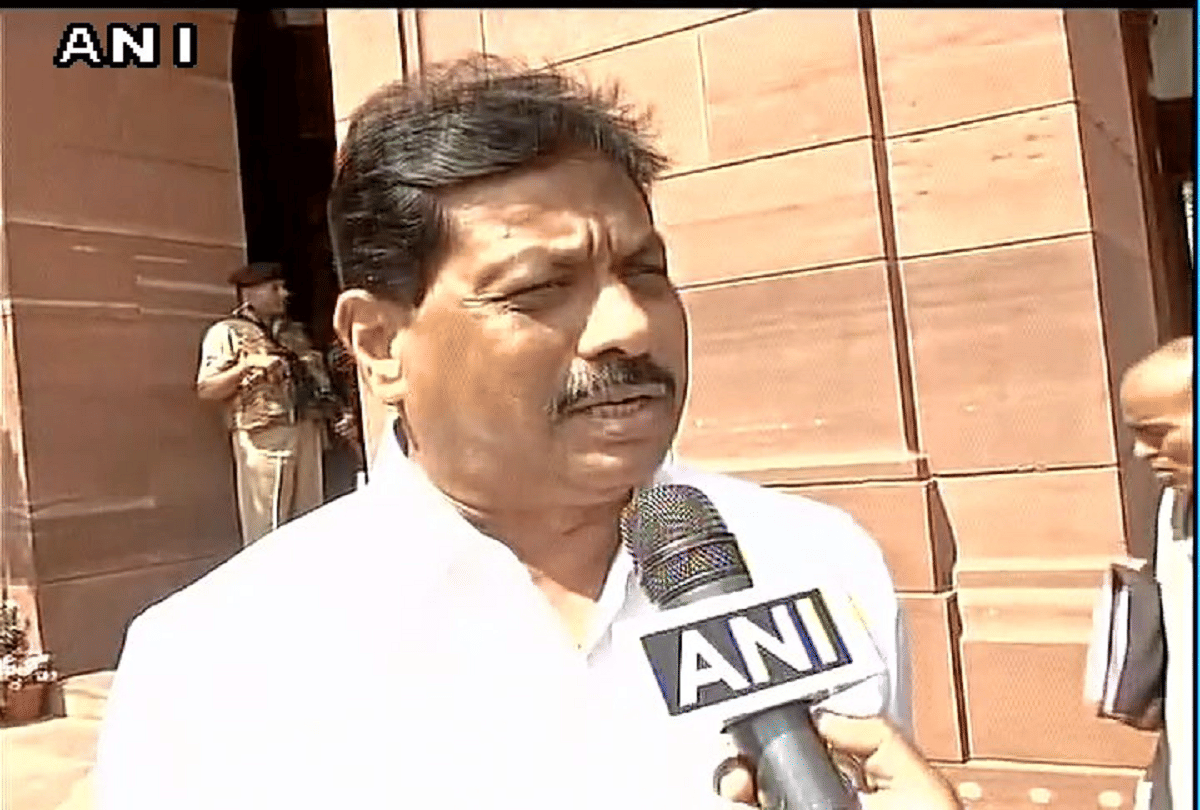Former Union Minister and BJP leader Dilip Gandhi passed away at a private hospital in Delhi COVID positive