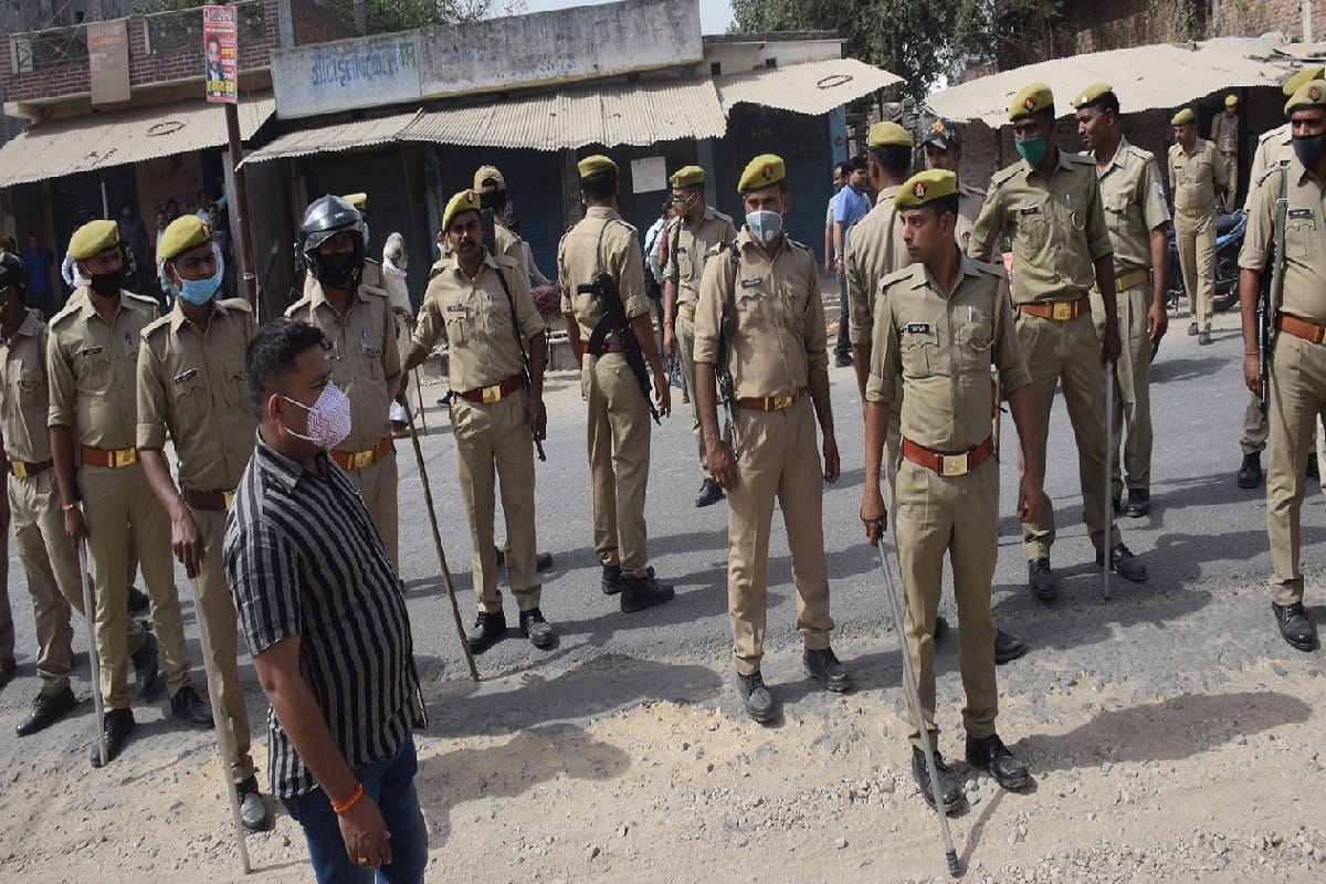  Accused of Ajit Singh murder case and criminal Kuntu Singh of Azamgarh