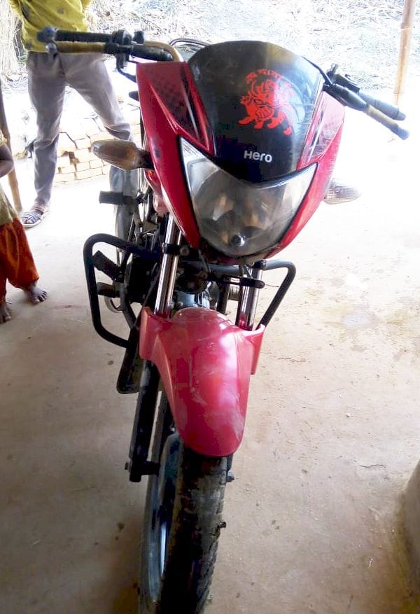 bike,fatehpur news,yumana,stuck,place of fish